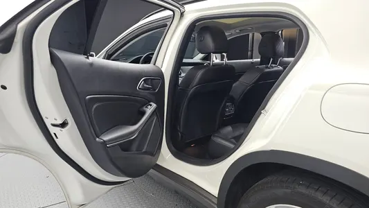 Mercedes-Benz GLA-Class X156 GLA220 2017 12