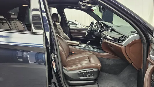 BMW X5 (F15) xDrive M50d 2016 11