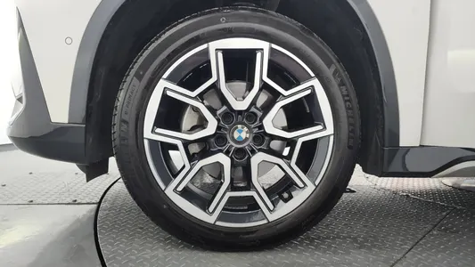 BMW X1 (U11) xDrive 20i xLine 2024 4