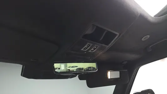 Land Rover (L663) 110 P635 1 2025 27