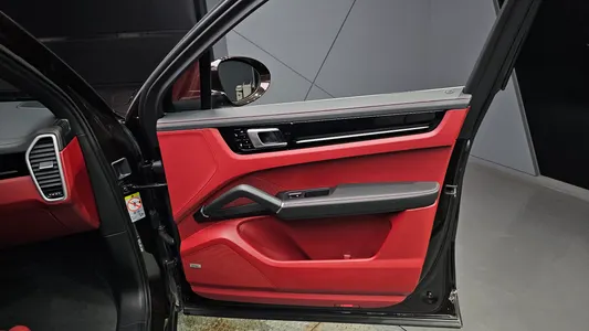 Porsche (PO536) 3.0 2019 24