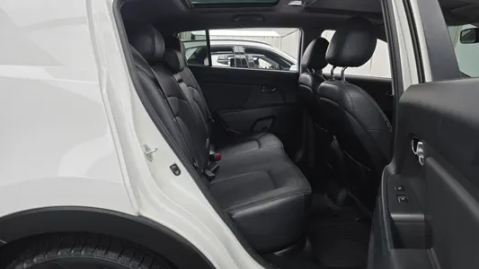 Kia R 2WD TLX 2011 12