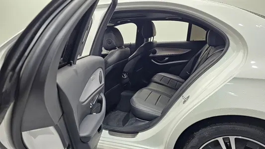 Mercedes-Benz E-Class W213 E250 2020 26