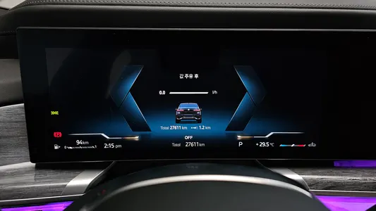 BMW 7 Series (G70) 740i sDrive M 2023 7