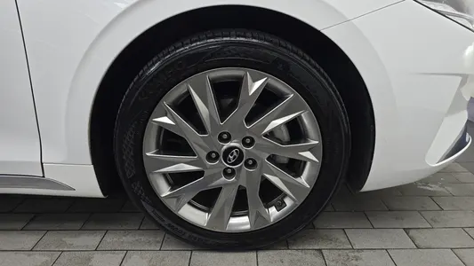 Hyundai IG 2020 21