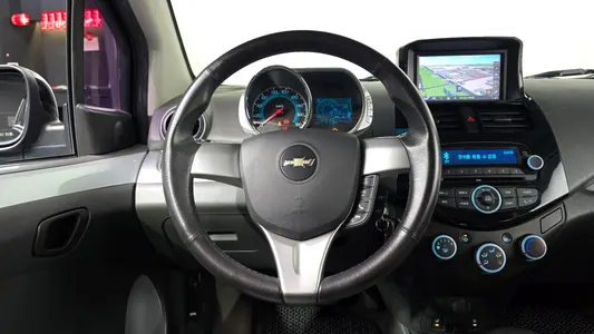 Chevrolet Spark LT 2014 13
