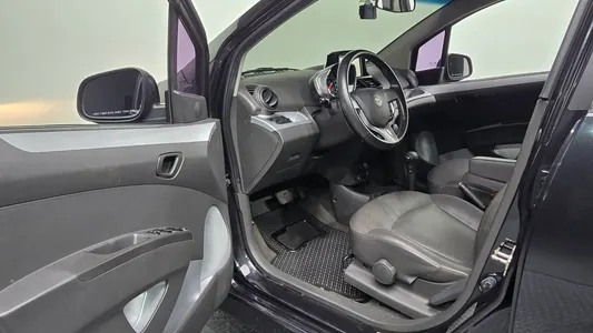 Chevrolet Spark LT 2014 10