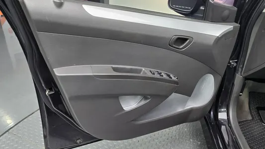 Chevrolet Spark LT 2014 24