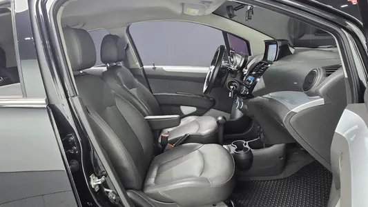 Chevrolet Spark LT 2014 26