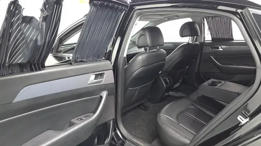 Hyundai LF 2.0 HEV 2015 27