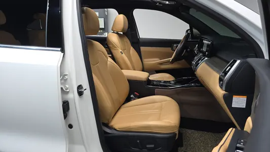 Kia 4 HEV 1.6 2WD 2020 11