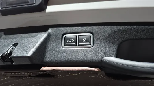 Kia 4 HEV 1.6 2WD 2020 20