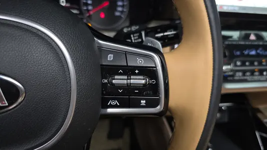 Kia 4 HEV 1.6 2WD 2020 18