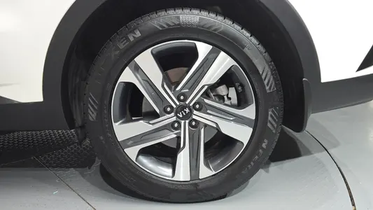 Kia 4 HEV 1.6 2WD 2020 22