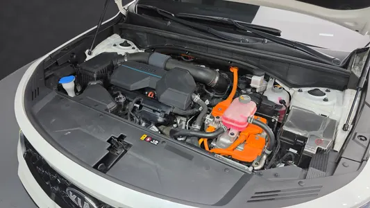 Kia 4 HEV 1.6 2WD 2021 6