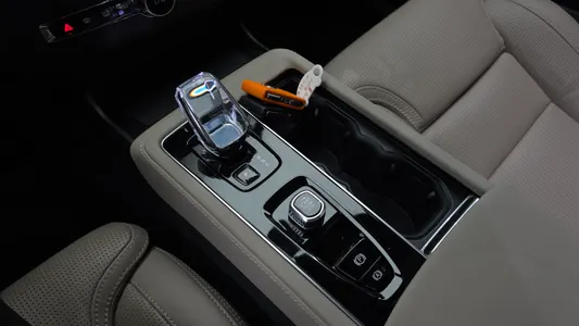 Volvo XC90 2 B6 2025 9