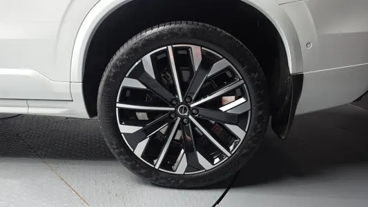 Volvo XC90 2 B6 2025 21