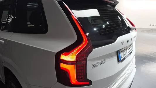 Volvo XC90 2 B6 2025 23
