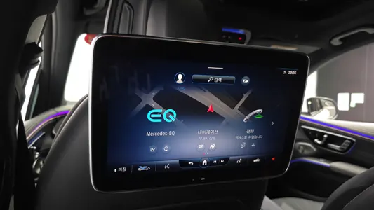 Mercedes-Benz EQS SUV X296 EQS450 4MATIC 2023 35