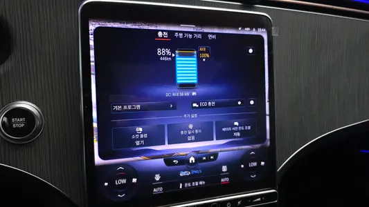 Mercedes-Benz EQS SUV X296 EQS450 4MATIC 2023 29