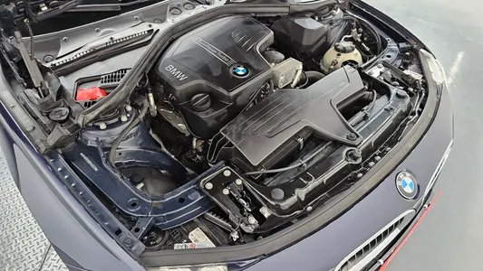 BMW 3 Series (F30) 320i 2016 6