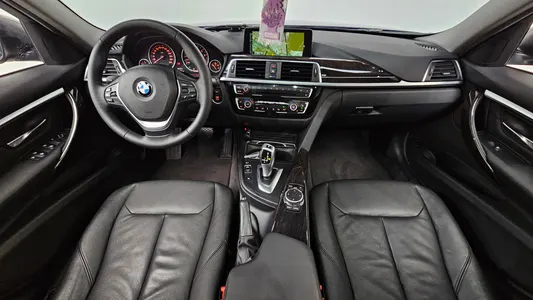 BMW 3 Series (F30) 320i 2016 7