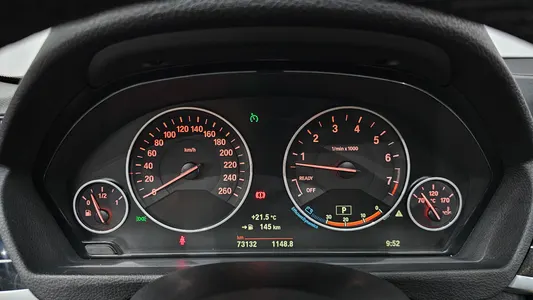 BMW 3 Series (F30) 320i 2016 8