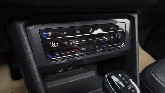 Volkswagen 티구안 올스페이스 2.0 TSI 2023 18