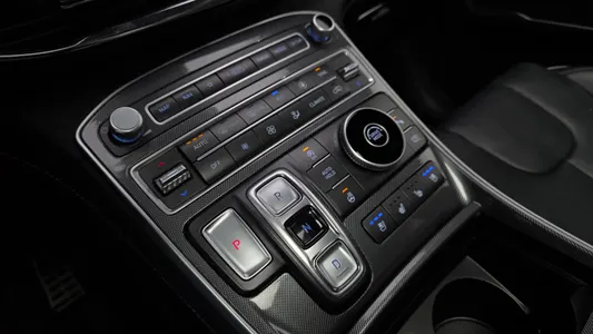 Hyundai 싼타페 2.2 2WD 2021 9