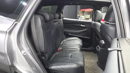 Hyundai 싼타페 2.2 2WD 2021 12