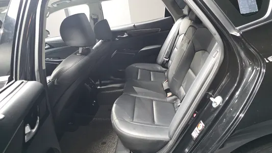 Kia K7 2019 11