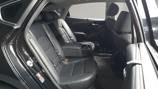Kia K7 2019 12