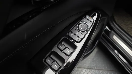 Kia K7 2019 29