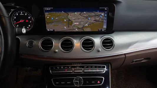 Mercedes-Benz E-Class W213 E300 2018 13
