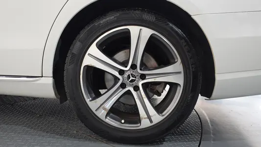 Mercedes-Benz E-Class W213 E300 2018 21