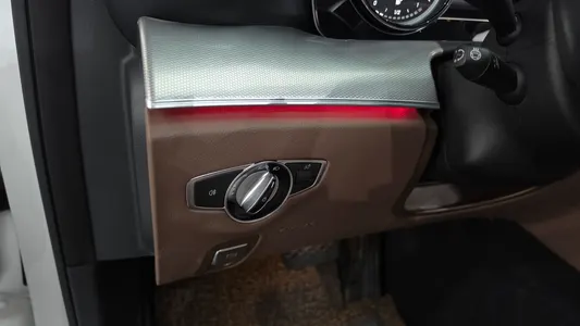 Mercedes-Benz E-Class W213 E300 2018 28