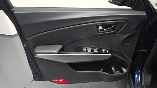 KG Mobility Tivoli VX 2WD 2016 25