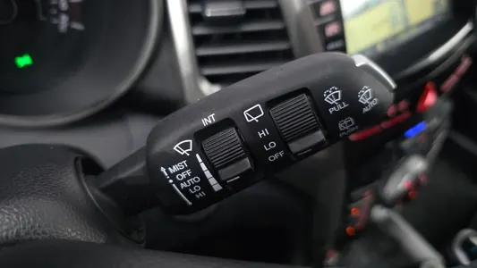 KG Mobility Tivoli VX 2WD 2016 28