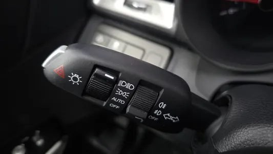KG Mobility Tivoli VX 2WD 2016 30