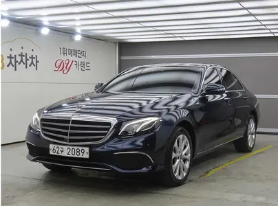Mercedes-Benz E-Class W213 E300 4MATIC 2019