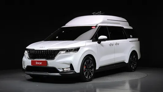 Kia Carnival 9 () 2021