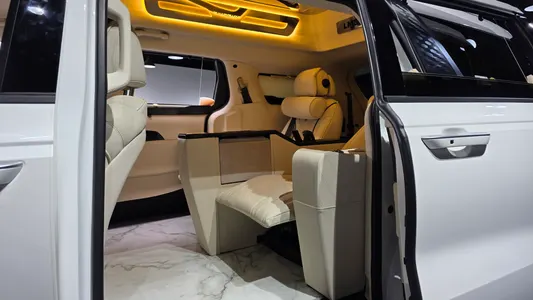 Kia Carnival 9 () 2021 11