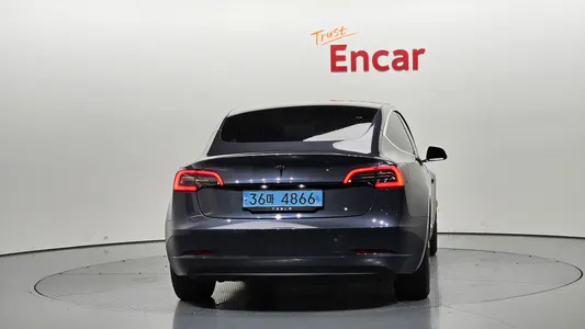 Tesla 3 RWD 2020 4