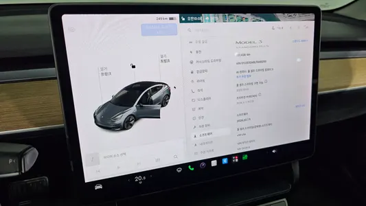 Tesla 3 RWD 2020 8