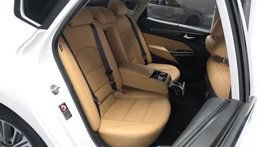 Kia K7 2019 11