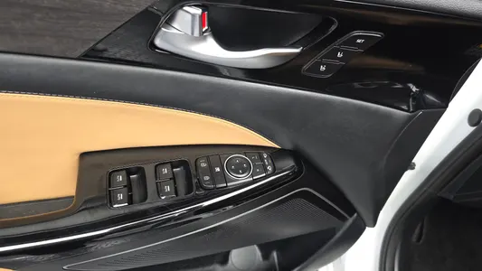 Kia K7 2019 20