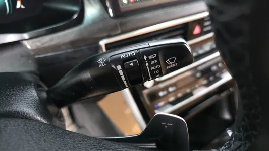 Kia K7 2019 19