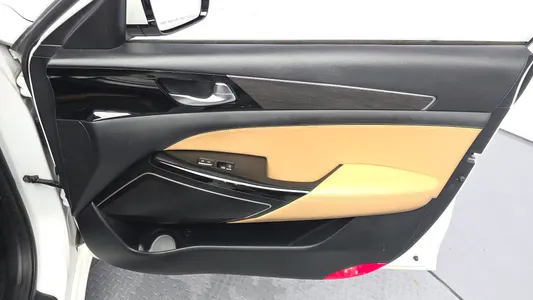 Kia K7 2019 25