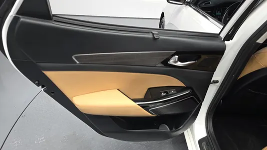 Kia K7 2019 26