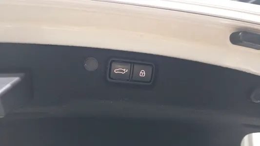 Kia K7 2019 30